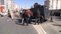 Zırhlı Polis Aracı Devrildi: 3 Yaralı