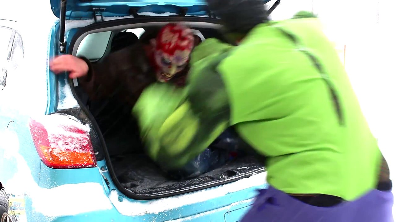 Spiderman vs Zombie Hulk! Superhero Battle Movie in Real Life!