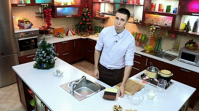 Из шоколада десерт