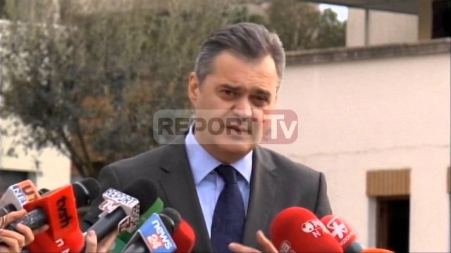 Report TV - Ben Blushi: Referendumi, marrëzi Rama kërkon mandat të përhershëm