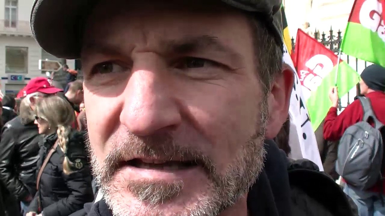 Des milliers de personnes dans les rues de Marseille pour dire non à la Loi Travail