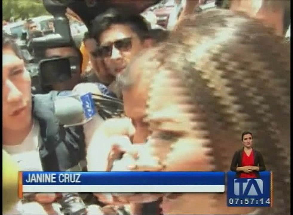 Concejala Jeannine Cruz se entregó a las autoridades