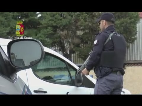 Reggio Calabria - 'Ndrangheta, la Polizia arresta tre persone nel quartiere Archi (09.03.16)