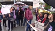 Çanakkale CHP'li Kadınlardan Yağmur Altında Oturma Eylemi
