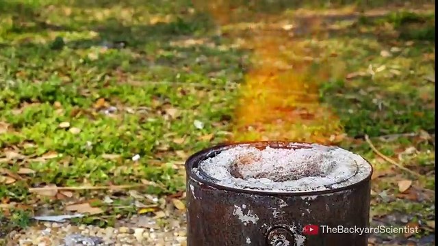 Voici pourquoi il ne faut surtout pas mélanger le sel fondu et l'eau ensemble