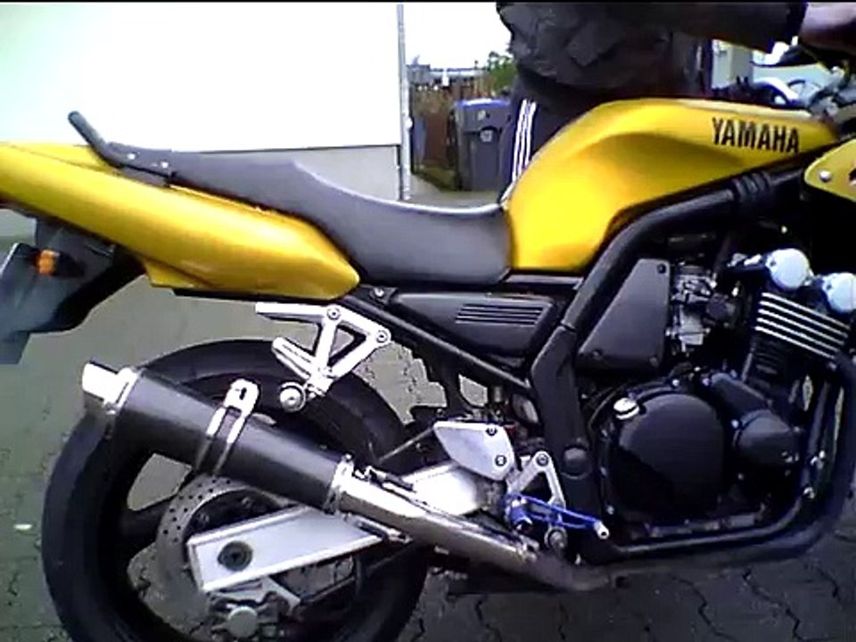 Yamaha FZS 600 Fazer mit Hurric supersport sp ohne DB-Eater