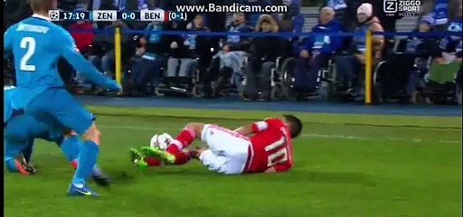 Nicolas Gaitan Gets Injured - Zenit Pt. - Benfica 09.03.2016 HD