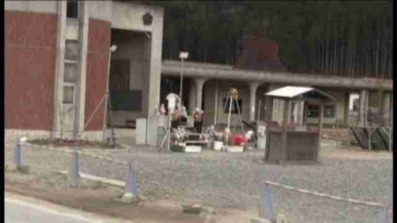 Japan in dilemma over whether or not to destroy tsunami-devastated Okawa school