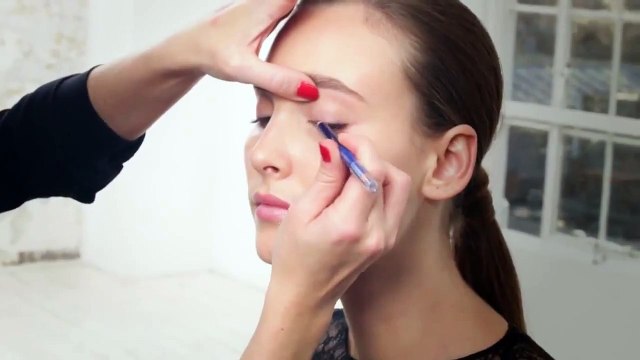 Как сделать выразительный макияж глаз