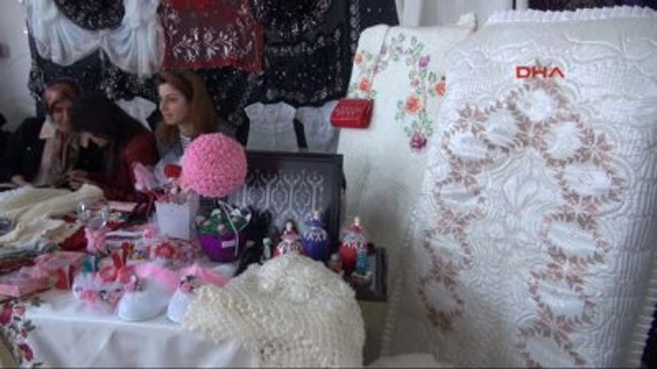 Şanlıurfa'da Kadınların El Emeği Göz Nuru Sergisi