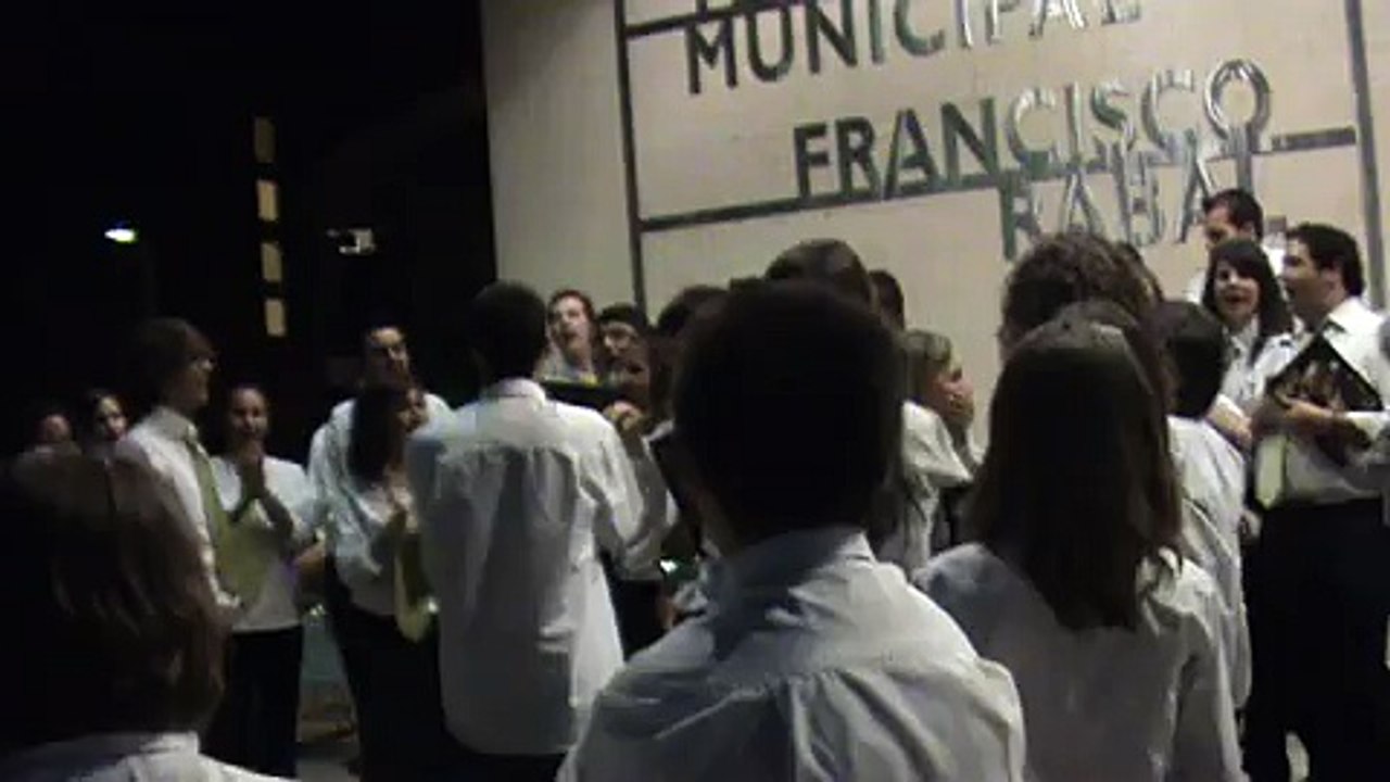 Lira Urgavonense a la salida del concierto en Pinto.MPG