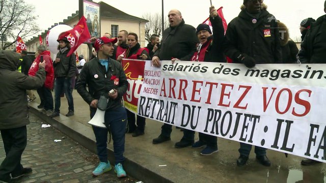 Franceses protestam contra reforma trabalhista