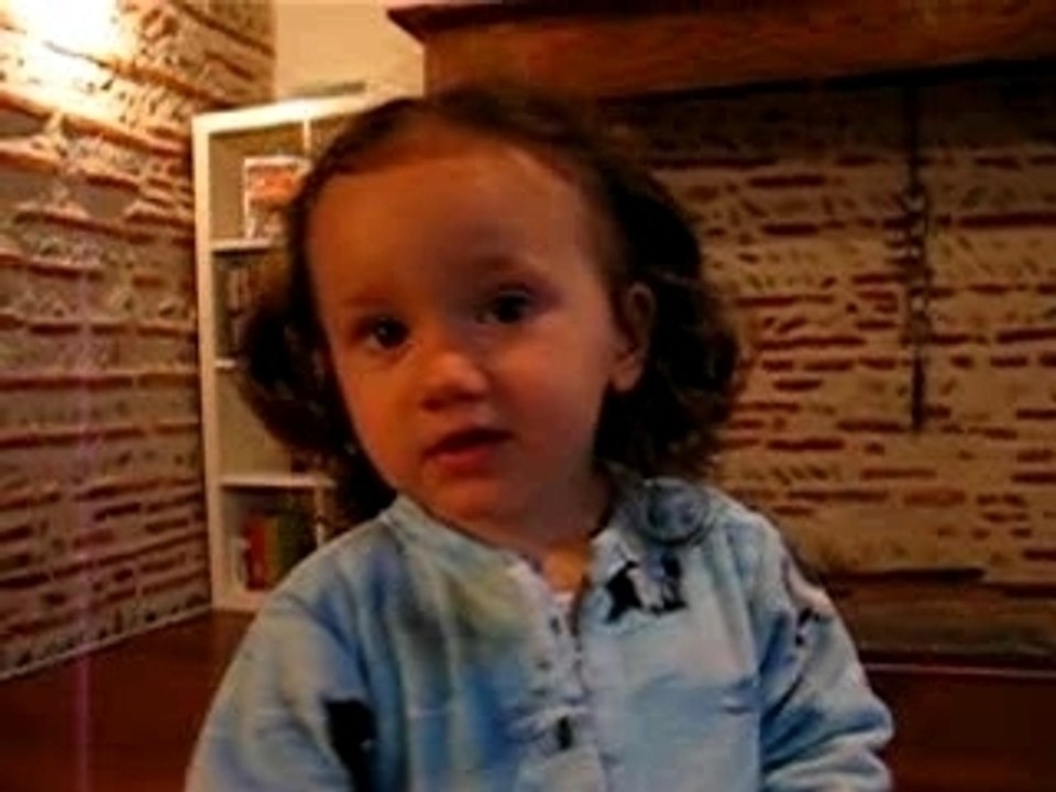 Zoé chante MIAOU