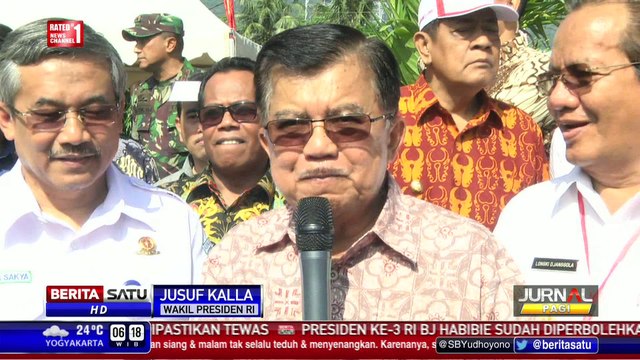 Wapres Jusuf Kalla Saksikan Gerhana Matahari di Lapangan Kotapulu
