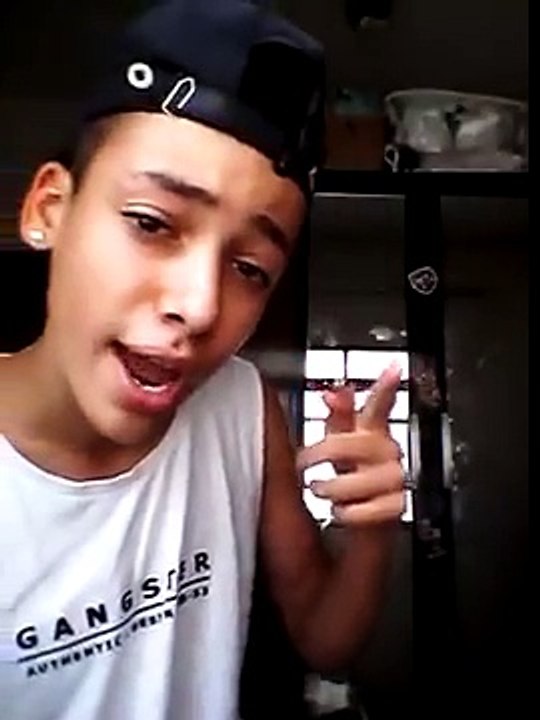 Garoto faz funk com ameaças a PM