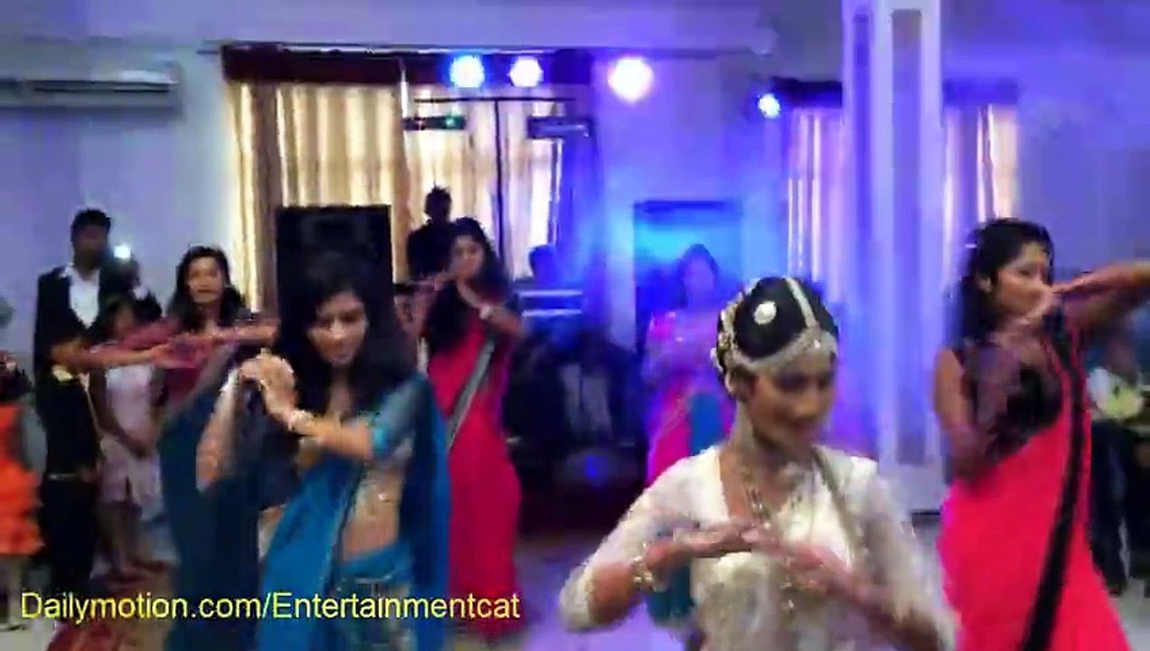 BRIDE On Dance - AWESOME - Kajra Re Kajra Re - HD