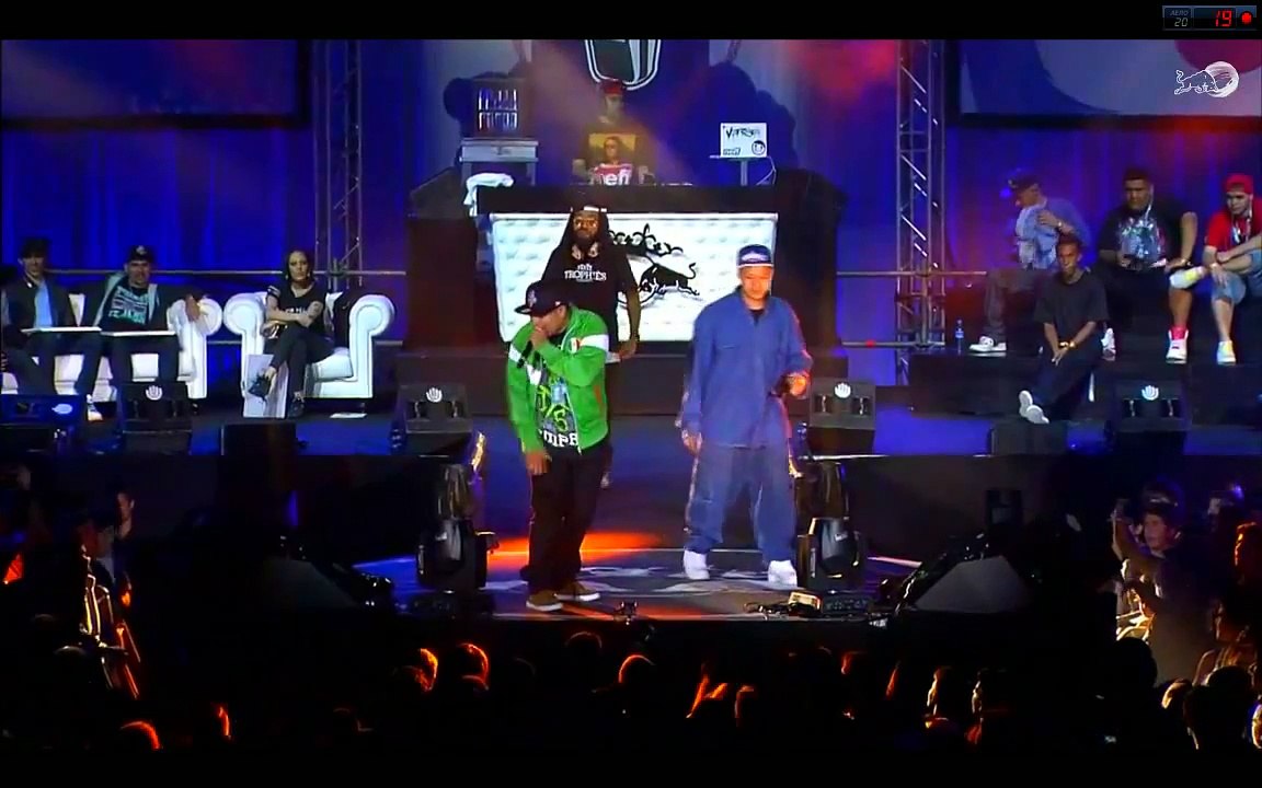 ACZINO vs CARLITOS HD (previo) 2014 REDBULL BATALLA DE GALLOS INTERNACIONAL