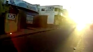 Mulher corre nua em avenida de Palmeira dos Índios, AL