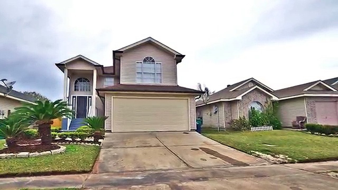 1952 Lac La Belle Dr , Harvey, LA 70058