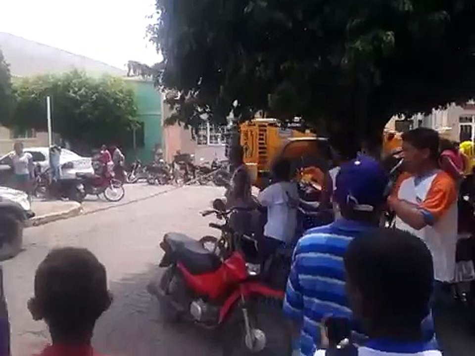 Vídeo corpos assaltantes banco Batalha AL