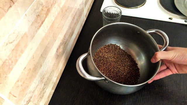 Как приготовить гречневую кашу. Готовить рецепт гречневой каши быстро!