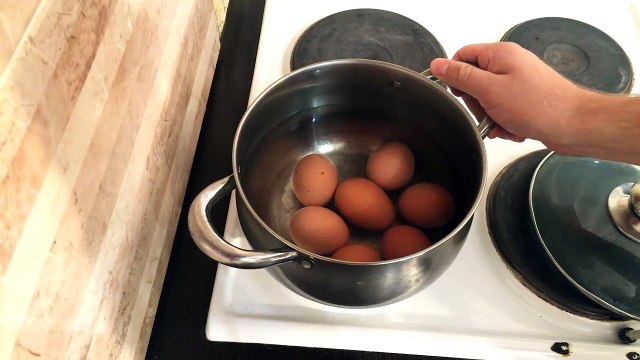 Как и сколько варить яйца в мешочек. Яйцо это тема!