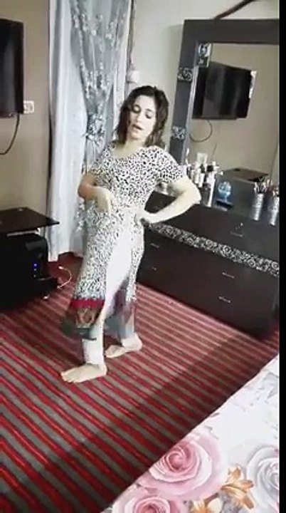 This is the amazing dance i have ever seen in my life wow