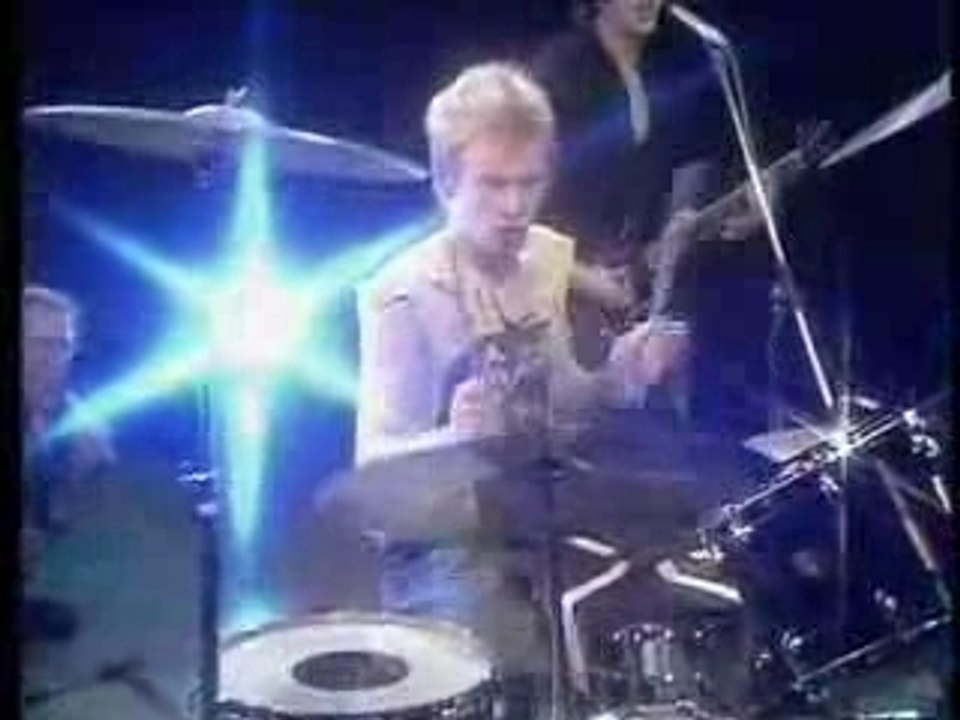 Sex Pistols - Anarchy in the UK (Studio Version)