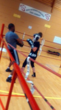 ENTRAÎNEMENTS BOXE ANGLAISE AU BOM