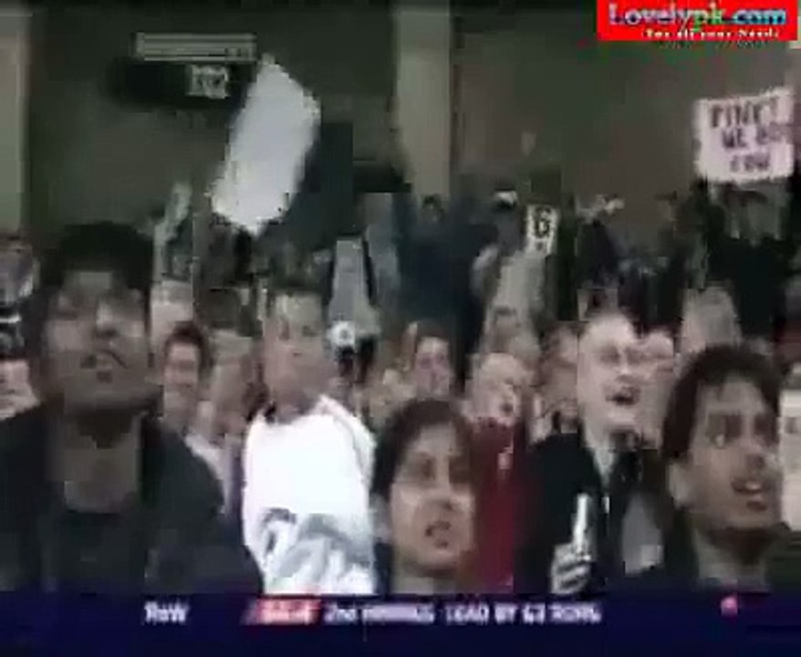 afridi big six out of the park and get 8 runs