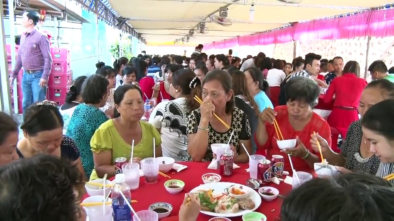 Hoa Cài Mái Tóc MC Huyền
