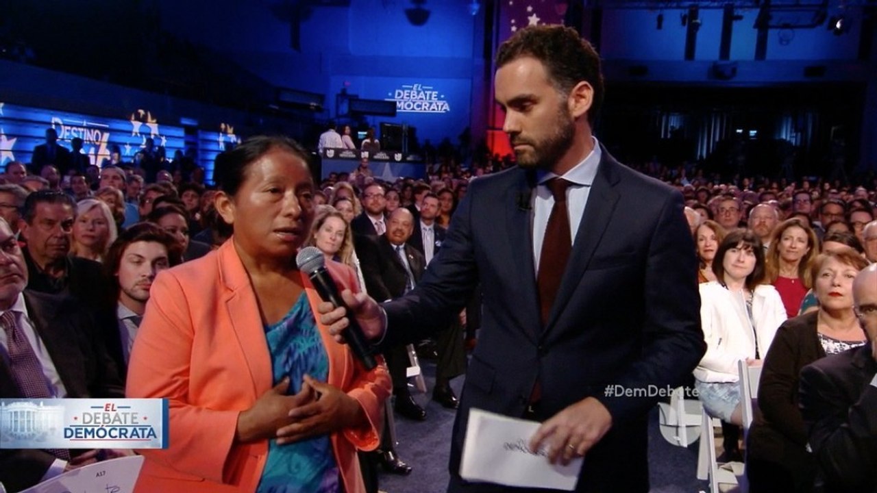 Undocumented woman challenges candidates to 'reunite the families'