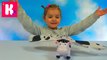 Летающая корова распаковка игрушки цепляем к потолку Flying cow unboxing toy and play