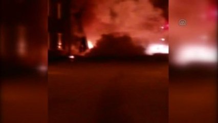 Araç Yangını Binaya Sıçradı