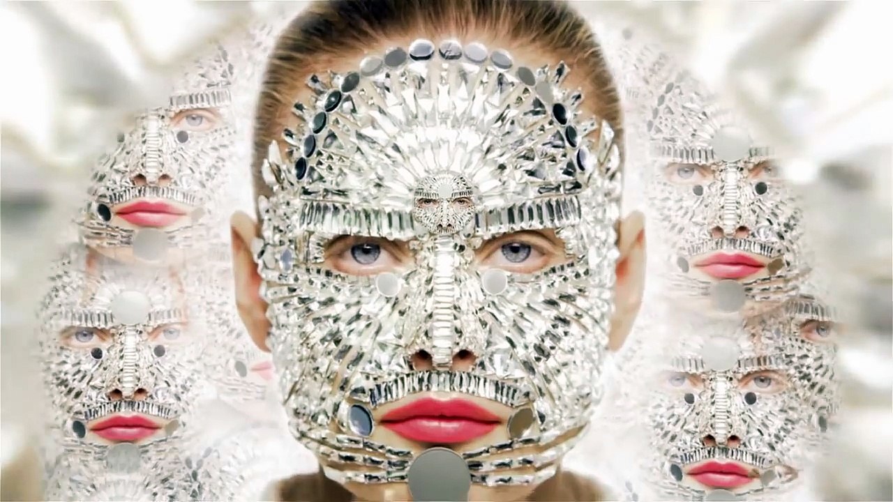 Mirror, Mirror - CHANEL