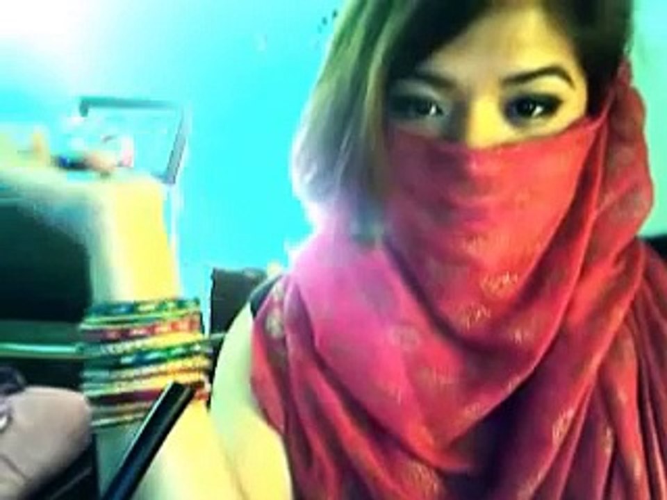 Asian Girl Singing Hindi Song Shukran Allah