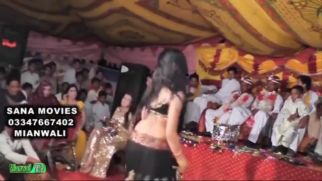 Beautiful Dancer Girl Live Wedding Shadi Dance Mujra 2016