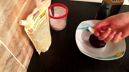 Салат из вареной свеклы с чесноком. Со свеклой полезно!