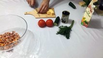 Салат из копченой курицы. С копченой курицей это тема!