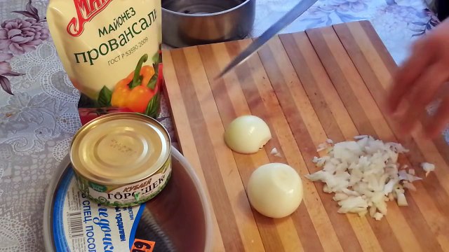 Салат сельдь под шубой. Селёдка под шубой рецепт от Ивана!