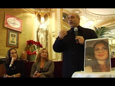 Video Napoli - Femminicidio, petizione per abolire benefici ai colpevoli (09.03.16)