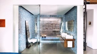 Appartement Restaurierung Omer Arbel Modernes Badezimmer Blaue Mosaik
