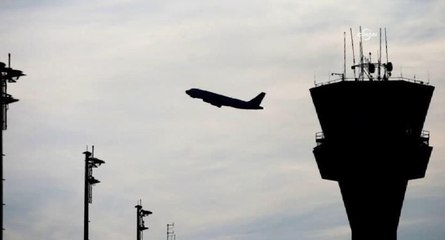 Pilot, denizi kirleten gemiyi 2 bin metreden şikayet etti