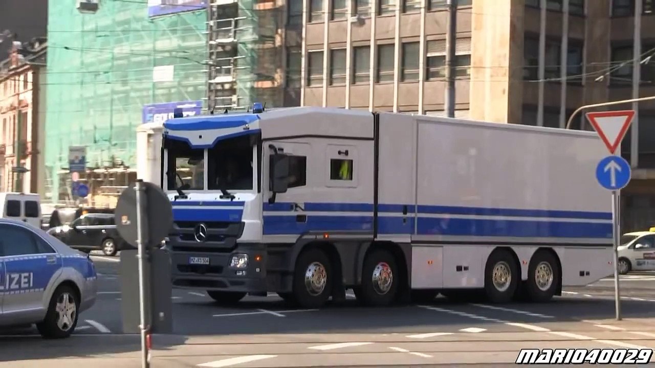 [MB S Klasse] 2x Polizei  Werttransporter Bundesbank