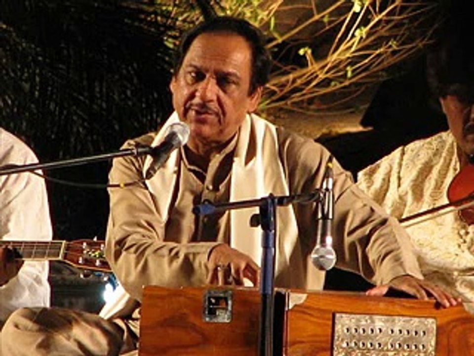 Nazar Mila Ke Mere Paas Aa Ke Loot Liya By Ghulam Ali Album Mast Nazren By Iftikhar Sultan