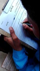 Pakistani student writes Urdu from left Side - اُلٹی لکھائی