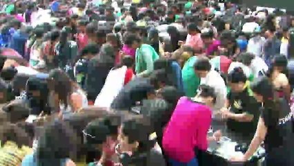 Sonakshi Sinha Creates A Guinness World Record Watch Video -