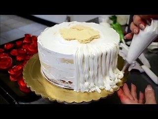Frosing a cake with special pastry bag - Learn to frost cake the easy way
