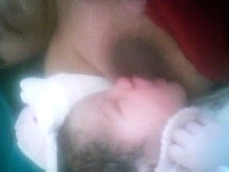 VIDEO DO NASCIMENTO DA FERNANDA EM 29/05/08