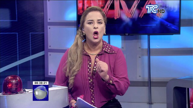 Un conductor herido dejo el choque entre dos buses de servicio urbano al note de la ciudad de Guayaquil